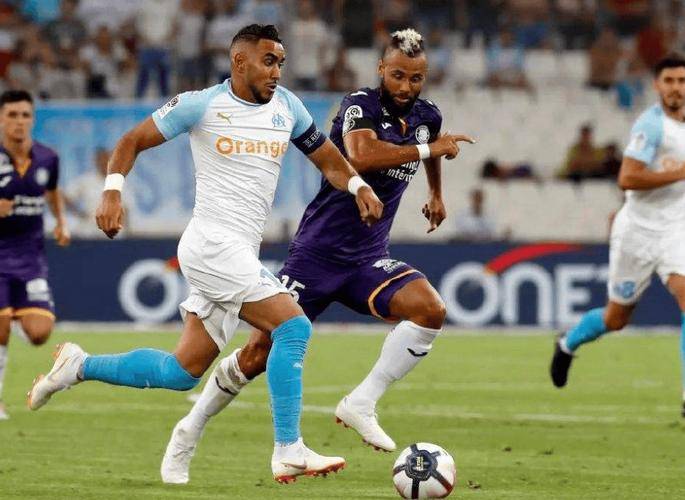 法甲激战：洛里昂VS里昂，近期状态深度剖析